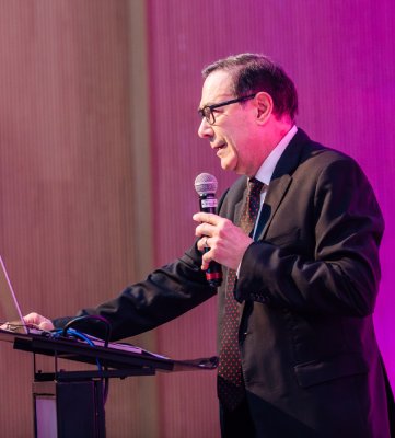 Prof. Dr. Durval Ribas Filho